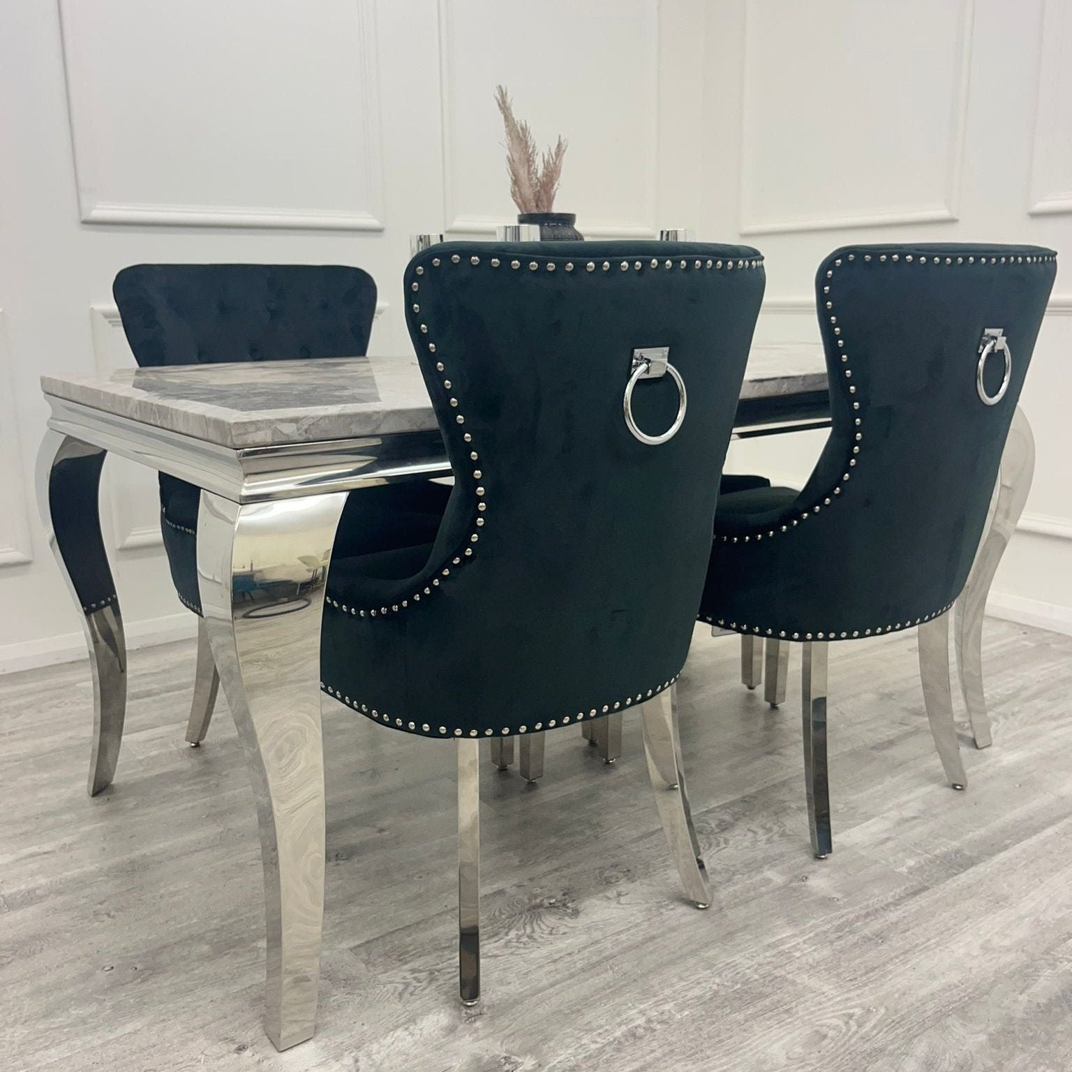 1.5 Grey Louis Table 4 Black Chair - Mirror4you