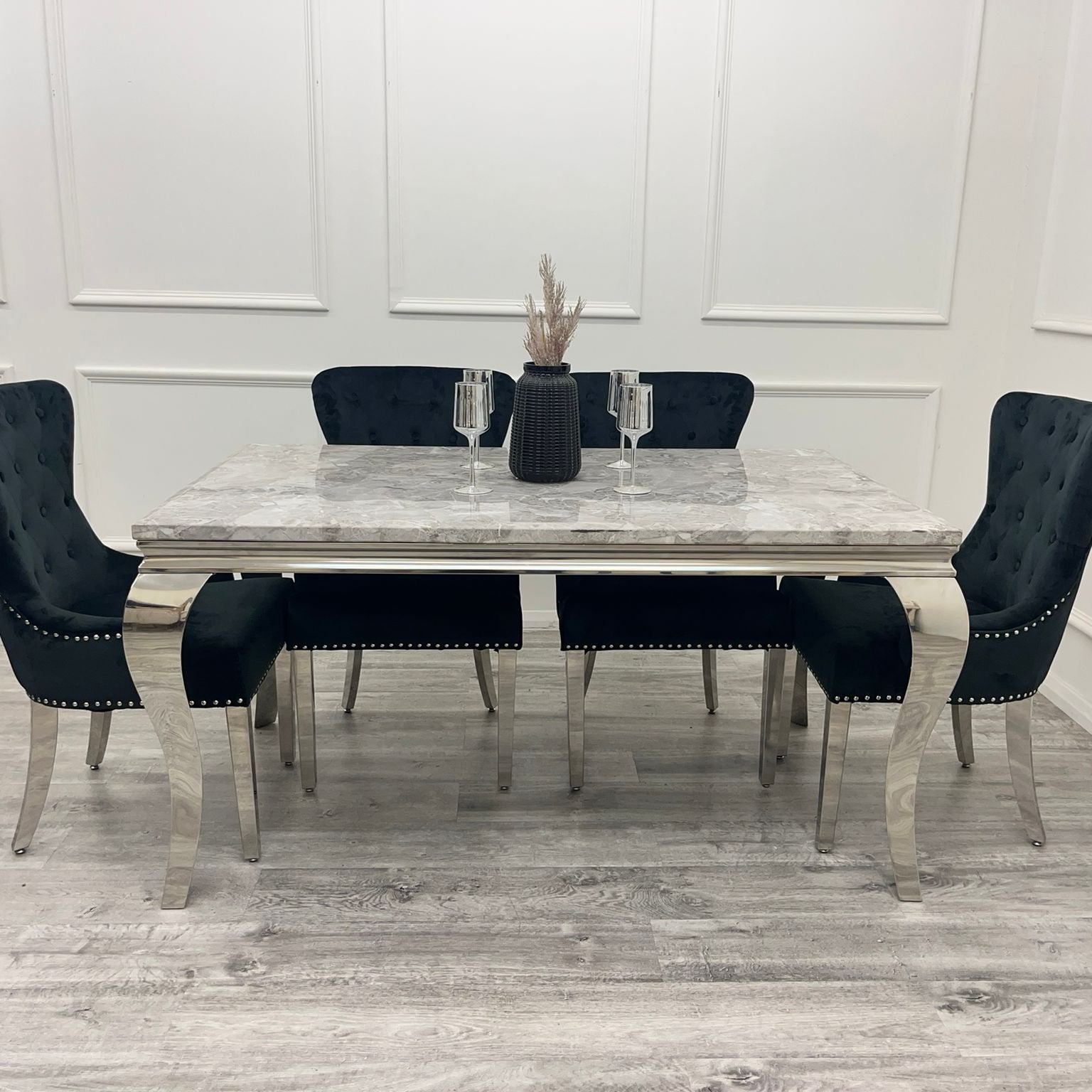 1.5 Grey Louis Table 4 Black Chair - Mirror4you