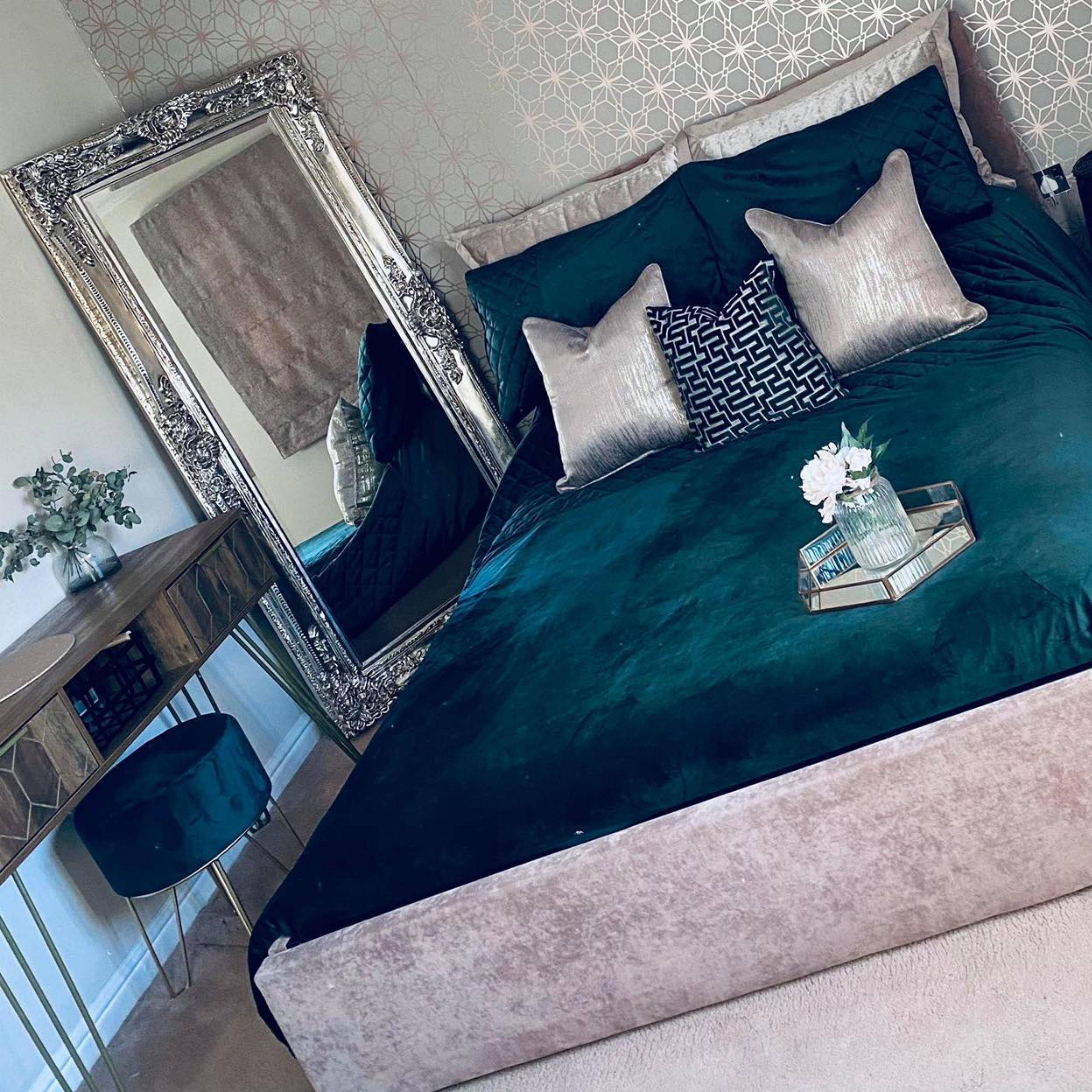 Ella Silver - Mirror4you