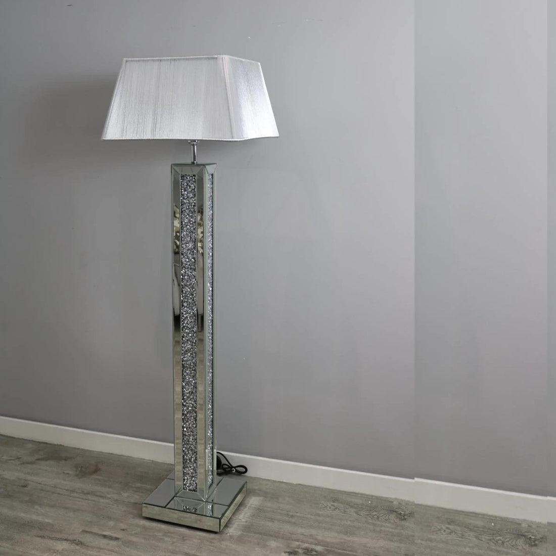 Gatsby White Floor Lamp